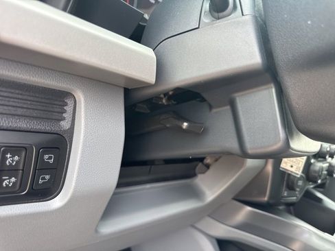 New 2025 Ford F350 XLT image 27