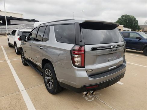 Used 2023 Chevrolet Tahoe Z71 w/ Z71 Off-Road Package AWD/4WD image 4
