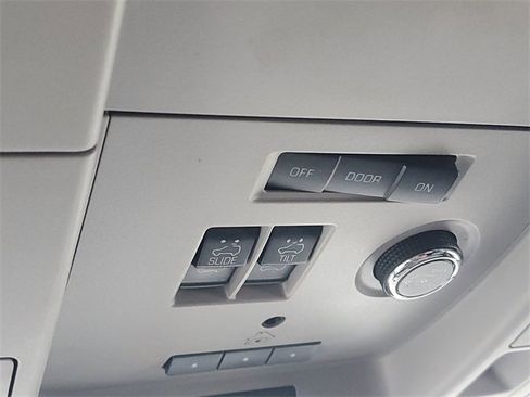 Certified 2019 GMC Yukon Denali w/ Open Road Package image 31