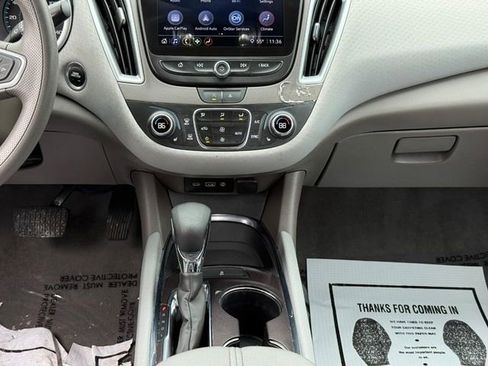 Used 2023 Chevrolet Malibu LT image 15