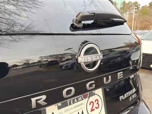 New 2026 Nissan Rogue Platinum w/ Platinum Premium Package image 13