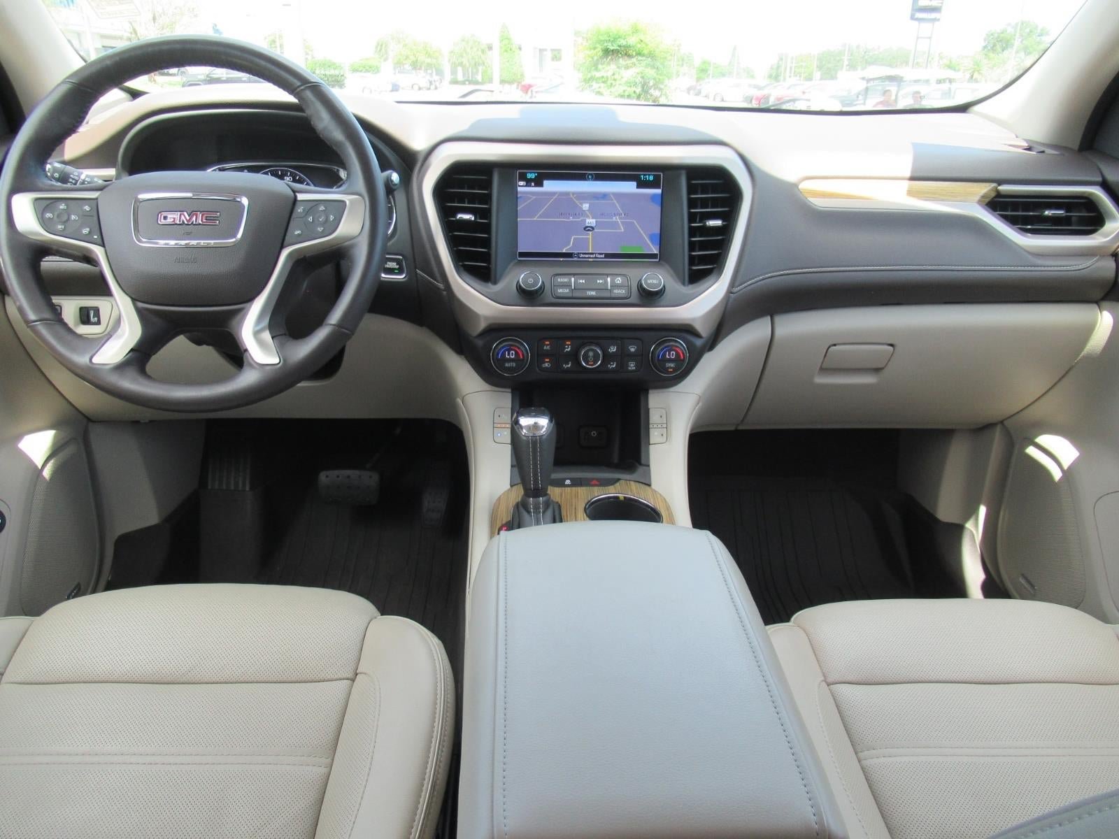 Used 2019 GMC Acadia Denali w/ Technology Package FWD image 12