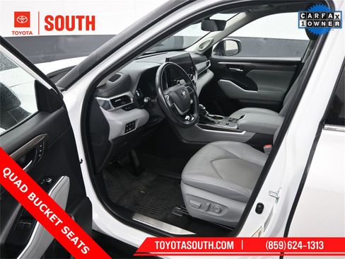Used 2023 Toyota Highlander Platinum image 9