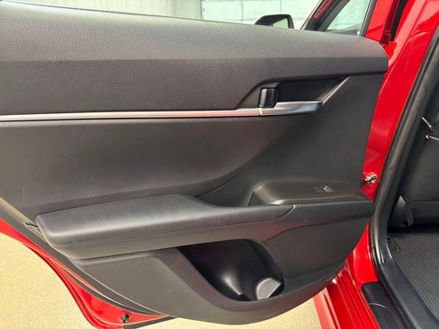 Used 2023 Toyota Camry SE w/ Convenience Package image 14