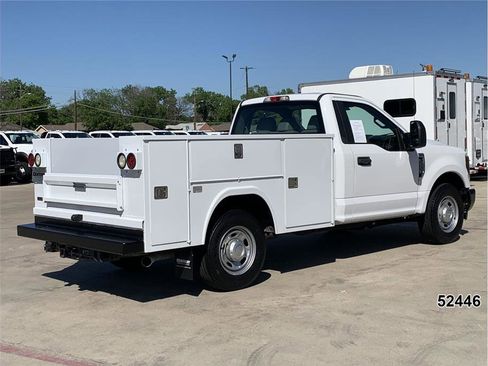 Used 2019 Ford F250 XL image 2