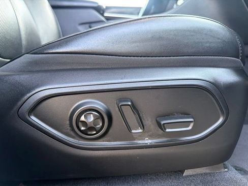 Used 2022 Jeep Grand Cherokee L Limited w/ Luxury Tech Group II AWD/4WD image 35