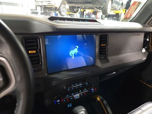 Used 2024 Ford Bronco Badlands AWD/4WD image 15