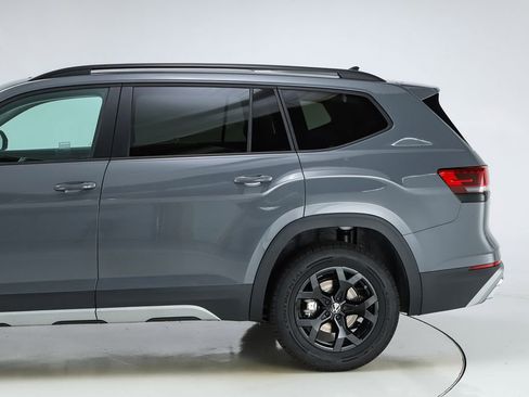 New 2026 Volkswagen Atlas Peak Edition AWD/4WD image 4