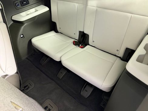 Used 2024 Hyundai Santa Fe Calligraphy image 31