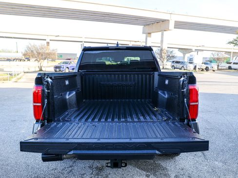 Certified 2025 Toyota Tacoma SR5 image 12