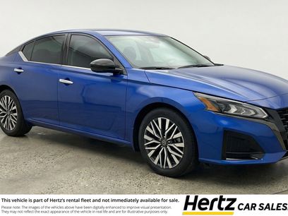 Used 2025 Nissan Altima 2.5 SV