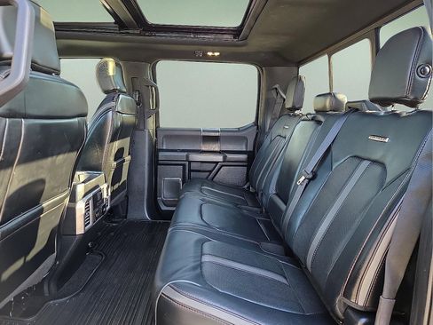 Used 2019 Ford F150 Platinum w/ Equipment Group 701A Luxury image 10