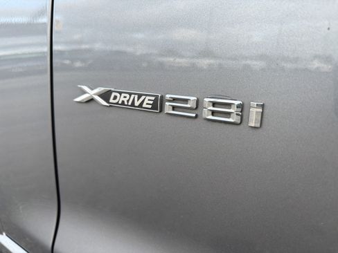 Used 2017 BMW X3 xDrive28i AWD/4WD image 12