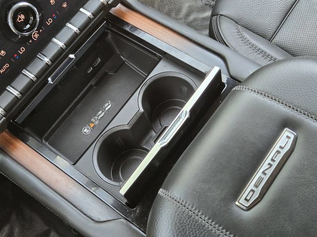 Used 2025 GMC Yukon Denali AWD/4WD image 20