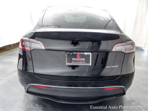 Used 2021 Tesla Model Y Long Range AWD/4WD image 7