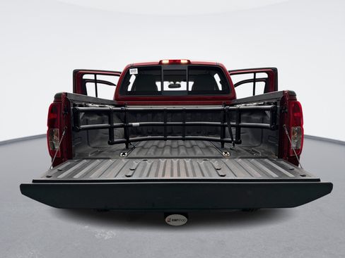 Used 2014 Nissan Frontier SL w/ SL Moonroof Package AWD/4WD image 18
