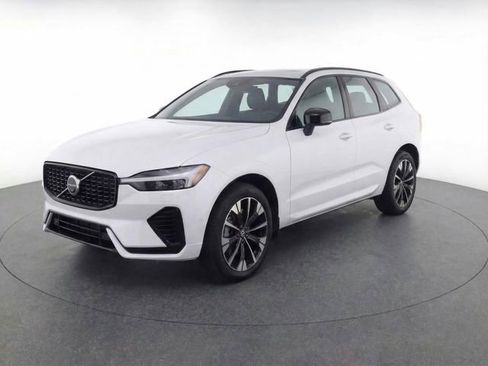 New 2026 Volvo XC60 B5 Plus w/ Protection Package Premier image 29
