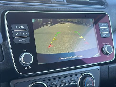 Used 2024 Nissan Leaf S image 26