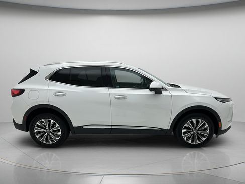 Used 2025 Buick Envision Preferred AWD/4WD image 4