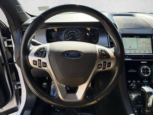 Used 2018 Ford Taurus SHO AWD/4WD image 14
