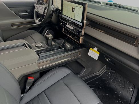 New 2025 GMC Hummer EV 2X w/ Extreme Off-Road Package image 12