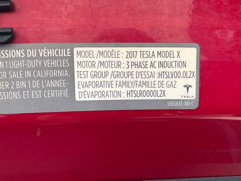 Used 2017 Tesla Model X 75D image 12