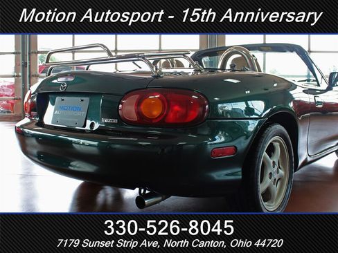Used 1999 MAZDA MX-5 Miata RWD image 14