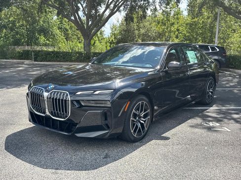 New 2025 BMW 760i xDrive AWD/4WD image 8