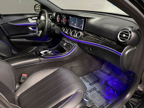Used 2018 Mercedes-Benz E 300 image 21
