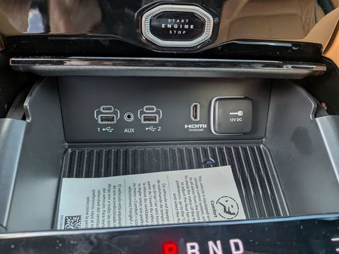 Used 2026 Jeep Grand Cherokee Summit w/ Adv Protech Group IV AWD/4WD image 36