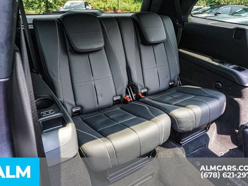 Used 2024 Mercedes-Benz GLS 580 4MATIC w/ Warmth & Comfort Package image 22