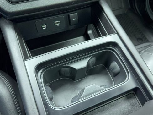 Used 2023 Land Rover Defender 110 V8 image 33