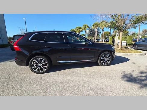 Used 2022 Volvo XC60 T8 Inscription Expression w/ Advanced Package image 36