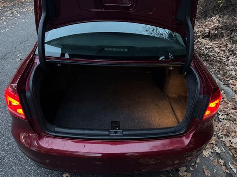 Used 2015 Volkswagen Passat 1.8T S image 5