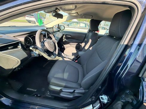 Used 2021 Toyota Corolla LE w/ Carpet Mat Package (TMS) FWD image 7