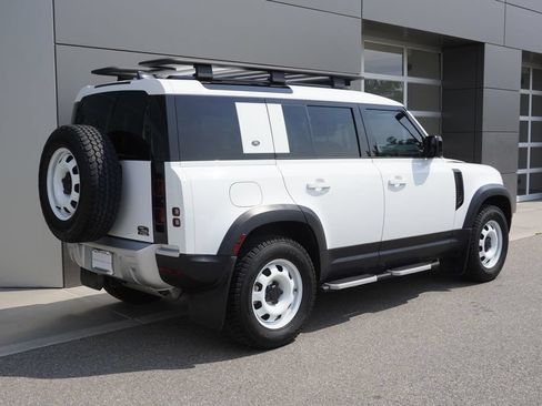 Used 2023 Land Rover Defender 110 S AWD/4WD image 4