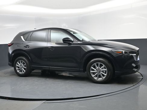 New 2025 MAZDA CX-5 AWD 2.5 S w/ Preferred Package image 2