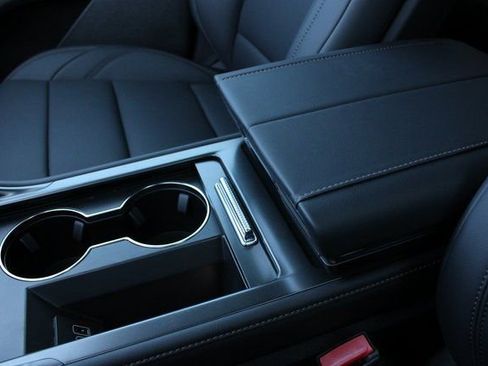 New 2026 Lincoln Nautilus Premier AWD/4WD image 47