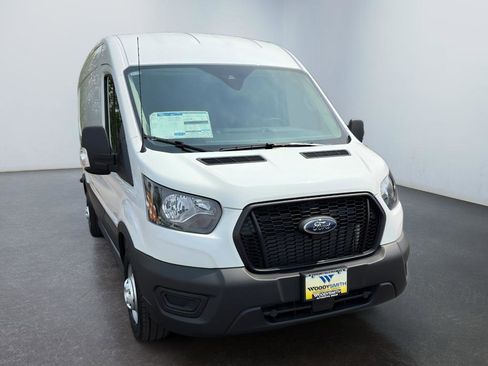 New 2025 Ford Transit 250 148 Medium Roof Extended AWD image 7