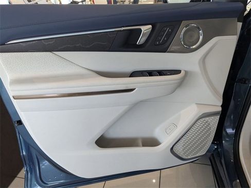 New 2026 Buick Enclave Avenir w/ Super Cruise Package image 10