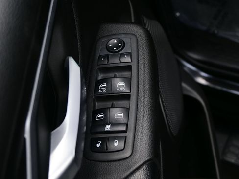 Used 2022 RAM 1500 Big Horn w/ Night Edition RWD image 13