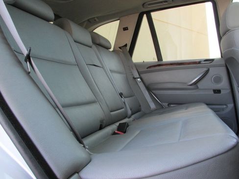 Used 2006 BMW X5 3.0i image 24