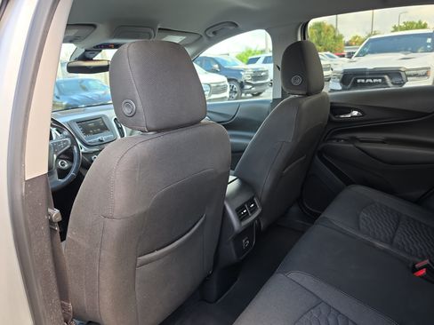 Certified 2019 Chevrolet Equinox LT w/ Driver Convenience Package FWD image 12