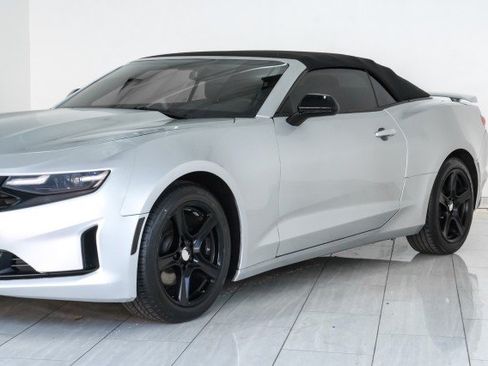 Used 2019 Chevrolet Camaro LT RWD image 50