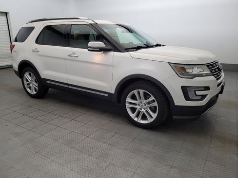 Used 2016 Ford Explorer Limited w/ Equipment Group 301A AWD/4WD image 11