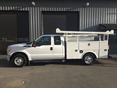 Used 2015 Ford F250 XL w/ Power Equipment Group image 1