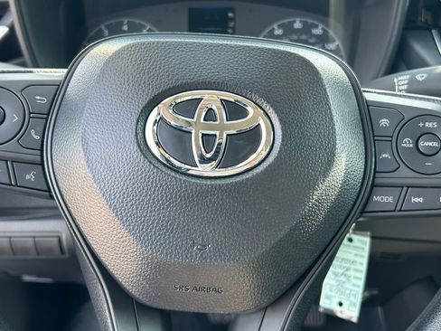 Used 2025 Toyota Corolla LE FWD image 23