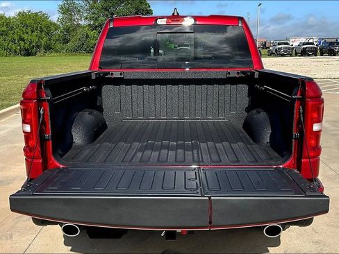 New 2026 RAM 1500 Laramie w/ Laramie Southwest Edition AWD/4WD image 21