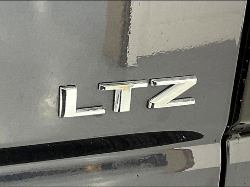 Certified 2024 Chevrolet Silverado 2500 LTZ image 40
