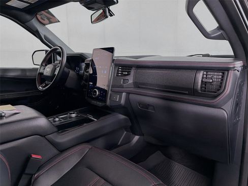 Used 2023 Ford Expedition Limited AWD/4WD image 30
